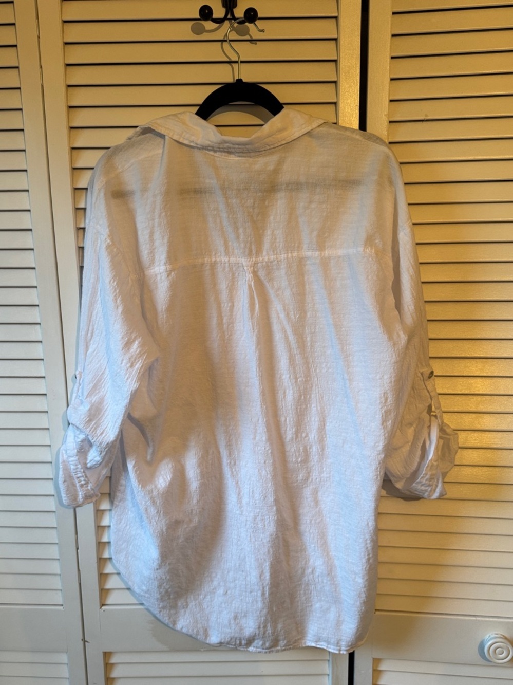 Lightweight White Button-Front Women's Blouse - Picture 4 of 4